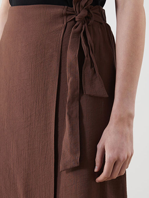 Beli Lastikli Kad?n Etek