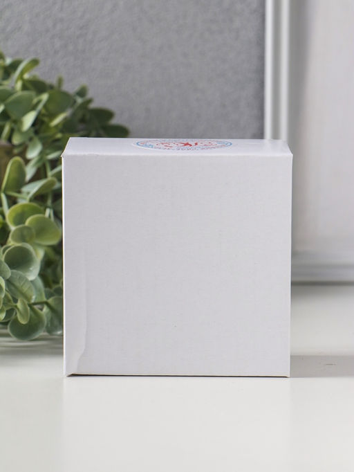 Фигурка полистоун Зайка в платьице, с пасхальным яичком, 4.8?2.8?10 см