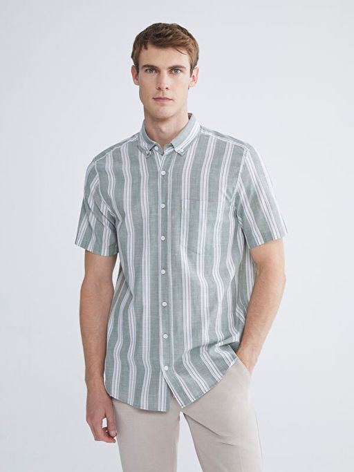 Regular Fit K?sa Kollu ?izgili Erkek G?mlek