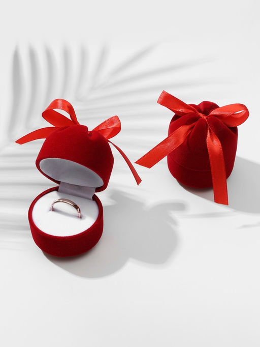 Футляр бархатный под кольцо/серьги Подарочек, 5?5?6, цвет красный, вставка белая