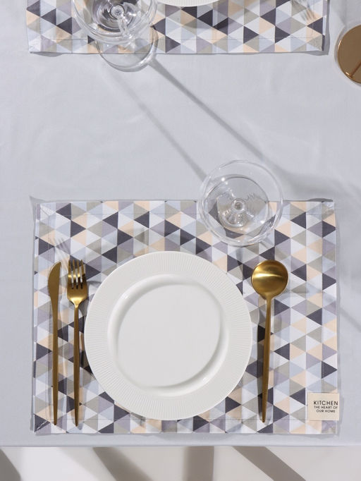 Набор салфеток «Этель. Треугольники», 30×40 см - 2 шт., сатин 110 г/м²