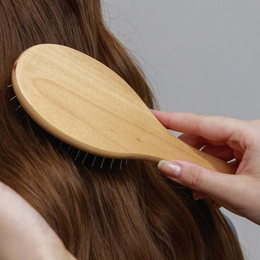 Расчёска массажная, деревянная, 8.2×23.3(±1) см