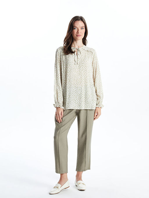 Ba?lamal? Yaka Desenli Kad?n Bluz