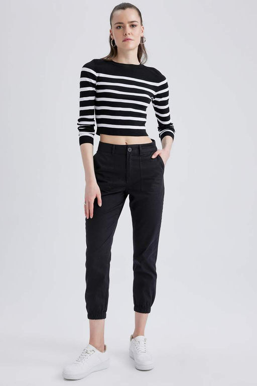 Укороченный свитер в полоску приталенного кроя с круглым вырезом - Defacto фото 5