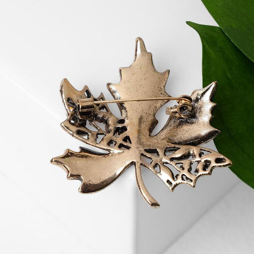 Брошь Лист кленовый стеклянный, цвет коричневый в чернёном золоте - Queen fair фото 2