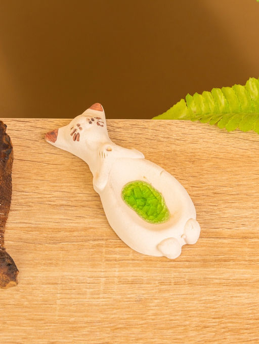 Подставка под благовония «Спящий кот», 11×4.5×1.5 см, керамика, бежевая