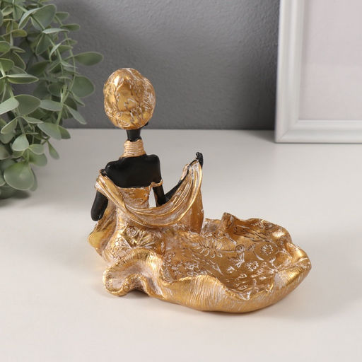 Сувенир полистоун подставка "Африканка в цветочном платье со шлейфом" золото 16х11,5х14 см   1032345