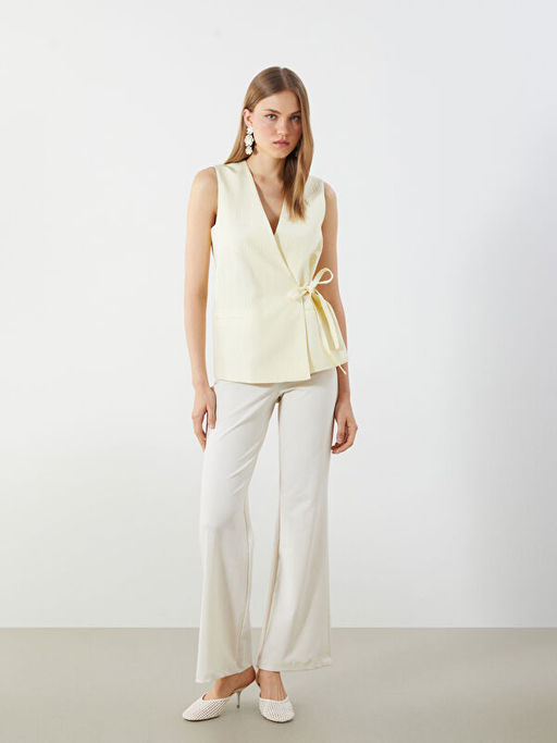 V Yaka Dokulu Kad?n Klasik Yelek