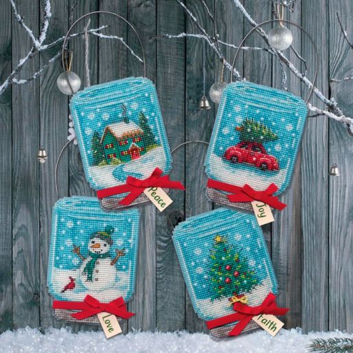 Набор для вышивания DIMENSIONS 70-08997 Рождественские украшения в банке 17.7 x 7.6 см