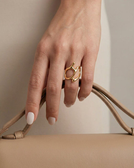 Стильное кольцо