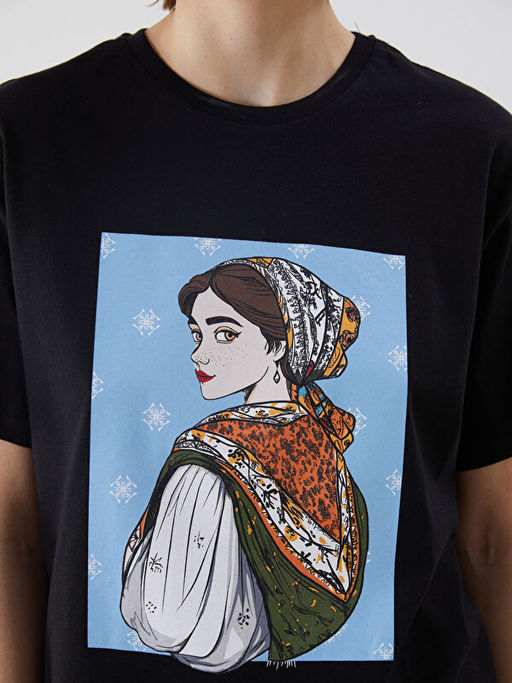 Bisiklet Yaka Bask?l? Kad?n Ti??rt