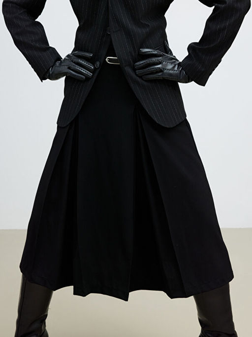 Beli Kemerli Pileli Etek