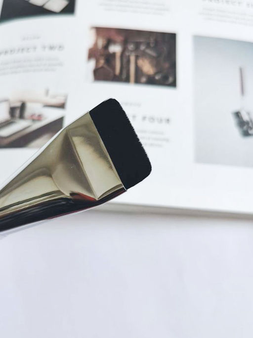 Kristaller Плоская макияжная кисть для нанесения тональных средств и масок, ворс нейлон, черный