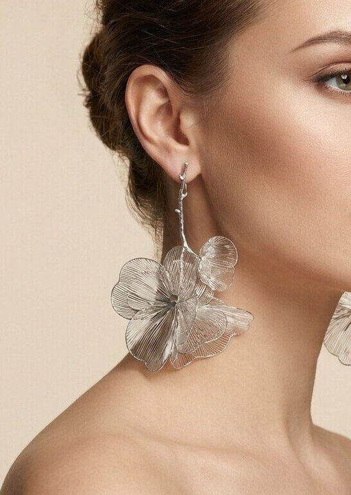 Стильные серьги