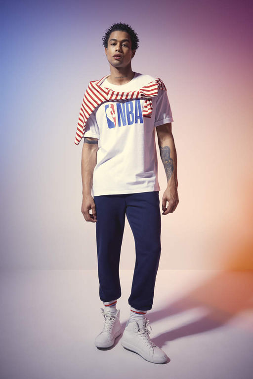 DeFactoFit Футболка NBA Wordmark стандартного кроя с круглым вырезом и короткими рукавами фото 2