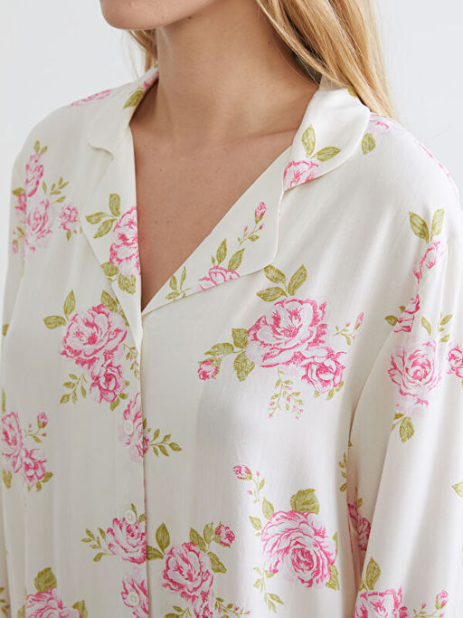 G?mlek Yaka ?i?ekli Kad?n Pijama Tak?m