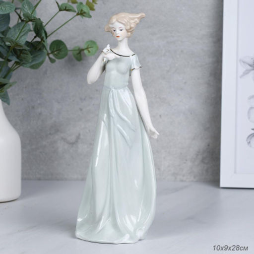Статуэтка Дама 28 см / HW-А-10 /уп 24/
