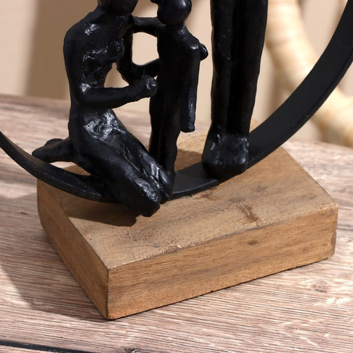Сувенир «Семья», 23×10.5×27 см, полимерная смола, манговое дерево