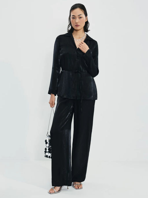 Блузка из вискозы с тонким поясом / Zarina