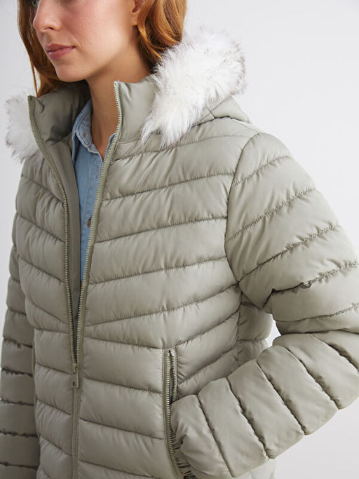 Kap??onlu Kad?n ?i?me Mont