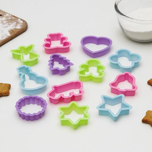 Формы для печенья новогодние Доляна Праздник, набор 12 шт., пластик, МИКС