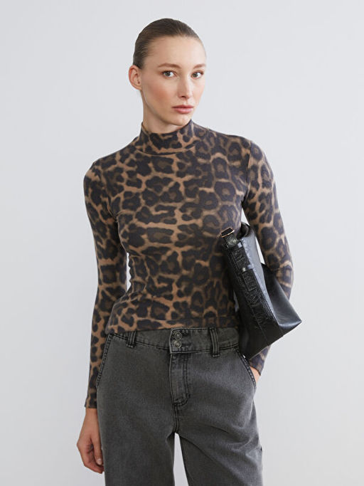 Dik Yaka Leopar Desenli Kad?n Body