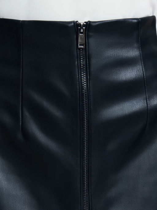 Юбка из искусственной кожи с молнией / Zarina