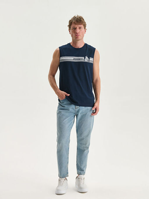 Bisiklet Yaka Bask?l? Erkek Kolsuz Ti??rt