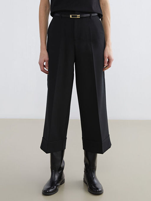 Beli Kemerli Standart Fit Kad?n Pantolon