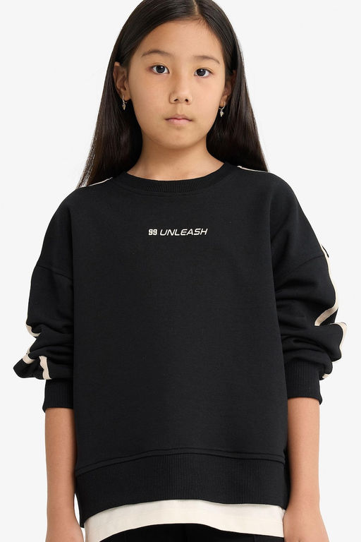 Oversize Geni_ Kal_p Bisiklet Yaka Bask_l_ Sweatshirt K_z _ocuk - Defacto фото 4