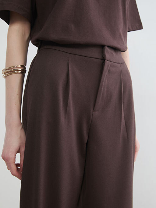 Beli Lastikli Kad?n Pileli Kuma? Pantolon