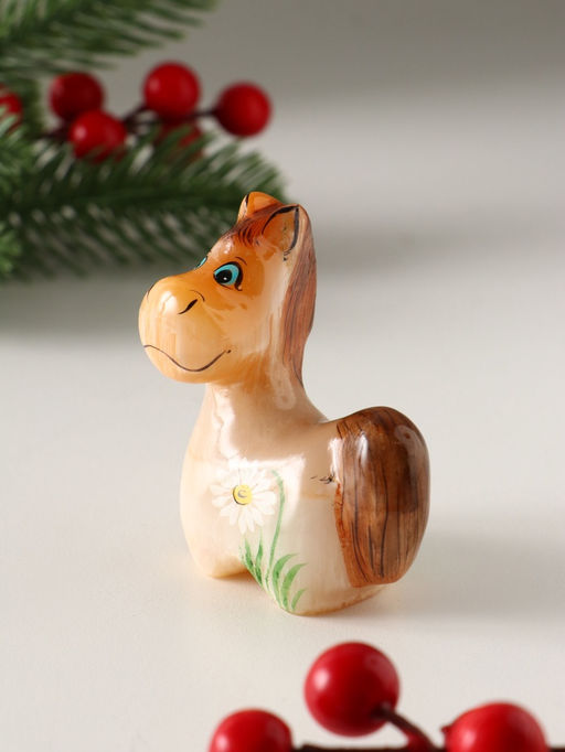 Фигурка «Лошадка довольная» 7×5.5 см, селенит