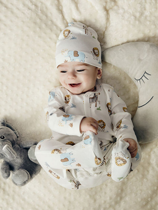 V Yaka Bask?l? Erkek Bebek Hastane ??k?? Seti