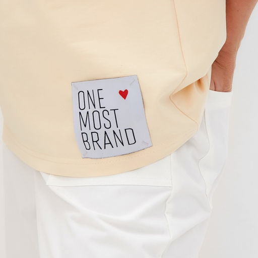 Футболка оверсайз с нашивкой женская MINAKU: One Most Brand, молочная, размер 44