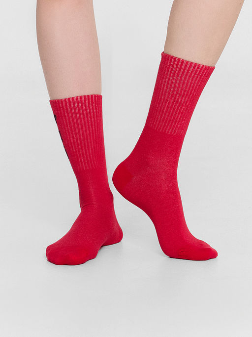 Цена за 5 пар! Носки женские высокие красные с надписью Мир трудный - Mark formelle фото 2