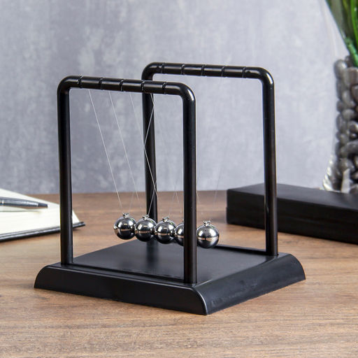 Маятник настольный антистресс «Антистресс», чёрный, 11.4×13.5×13.7 см