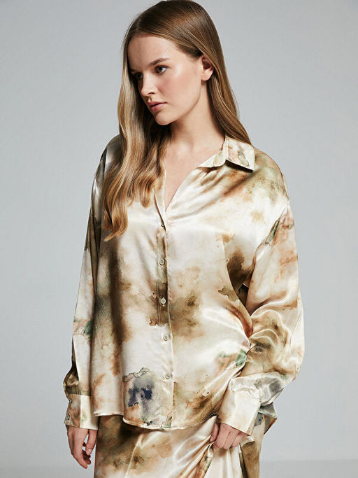 Batik Desenli Oversize Saten Kad?n G?mlek