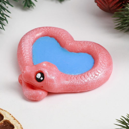Цена за 2 шт. Фигурное мыло Змея сердце розовая с голубым - Мыльные штучки фото 2