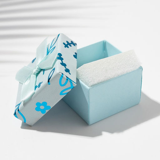 Цена за 6 шт. Коробочка подарочная под кольцо, серьги Цветы и листья, 5?5 см, (размер полезной части 4.5?4.5 см), МИКС, вставка белая