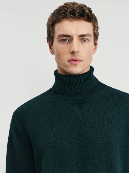 Свитер relax fit с высоким горлом / Zarina