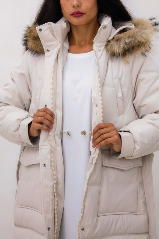 Зимняя куртка на поясе с натуральным мехом арт. 23226