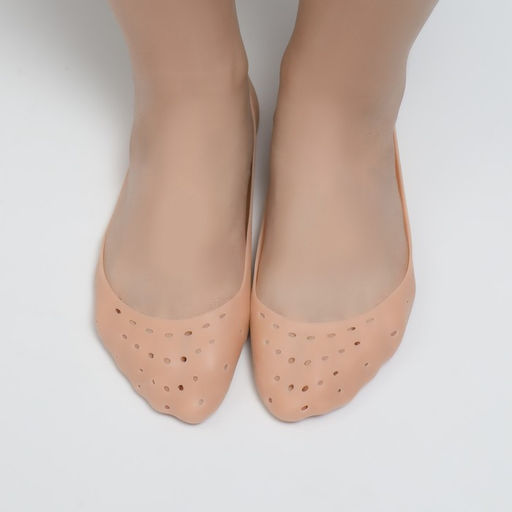 Носочки для педикюра, силиконовые, с перфорацией, 18×8 см, бежевые