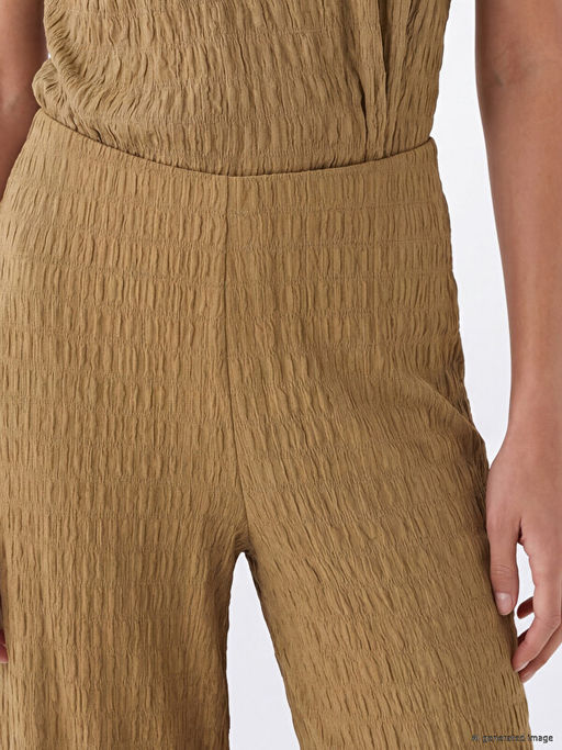 Брюки женские текстурные с эластичным поясом