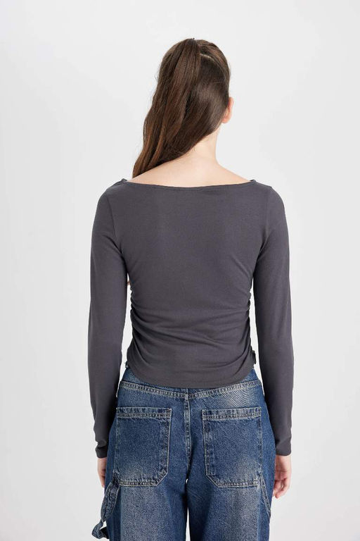 Женская базовая однотонная футболка с вырезом лодочкой антрацитового цвета и длинными рукавами - Defacto фото 6