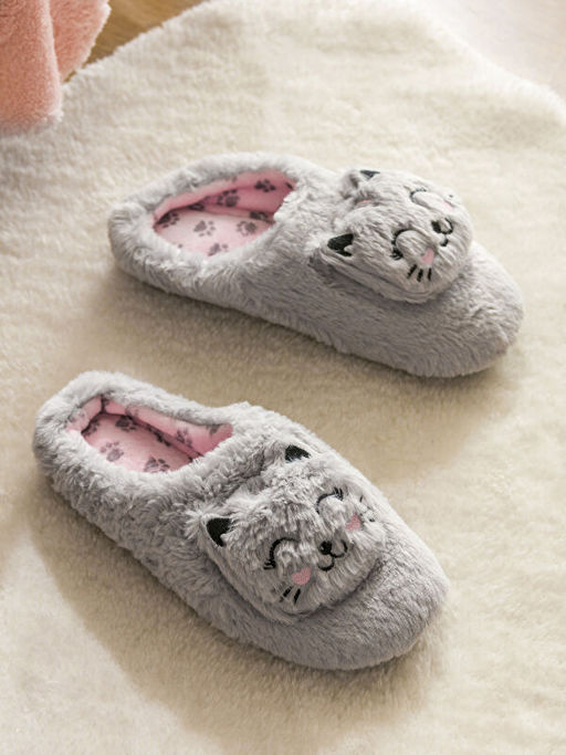 Kedi Nak??l? Kad?n Ev Terli?i