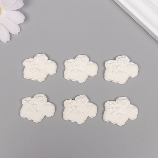 Цена за 4 шт. Декор для творчества полистоун «Пинетки», белый, набор 6 шт., 3×2.7 см