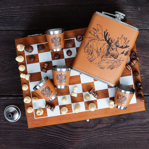 Набор подарочный Шахматы Фляжка 200 мл с шахматами + 4 стопки 25 мл, воронка / FL-190 /уп 20/