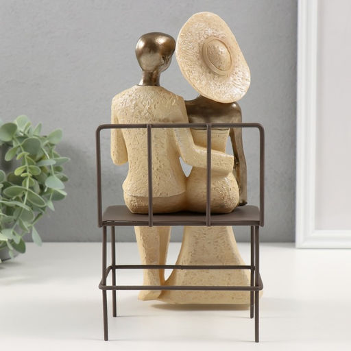 Фигурка полистоун Стильная пара на скамейке, 13?12.5?24.5 см