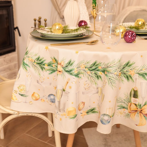 Скатерть новогодняя «Этель» Spruce mood, d=220 см +/-3 см с ВГМО, 100% хлопок, саржа 190 г/м²
