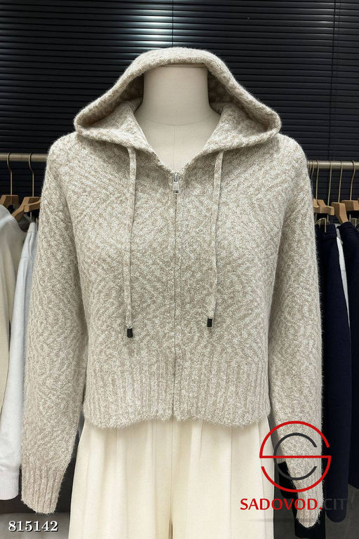 Теплые толстовки женские с капюшоном